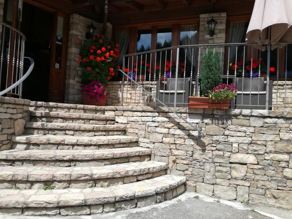 Agriturismo Cornei Da Nadia Pension Collio Buitenkant foto