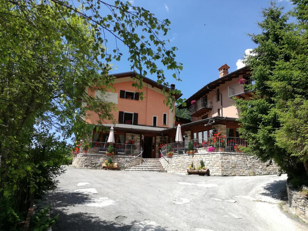 Agriturismo Cornei Da Nadia Pension Collio Buitenkant foto